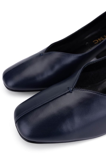  Tamer Tanca Kadın Hakiki Deri Lacivert Topuklu Ayakkabı