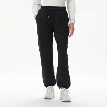  Calvin Klein Premium Terry Emblem Relaxed Jogger Kadın Siyah Eşofman Altı