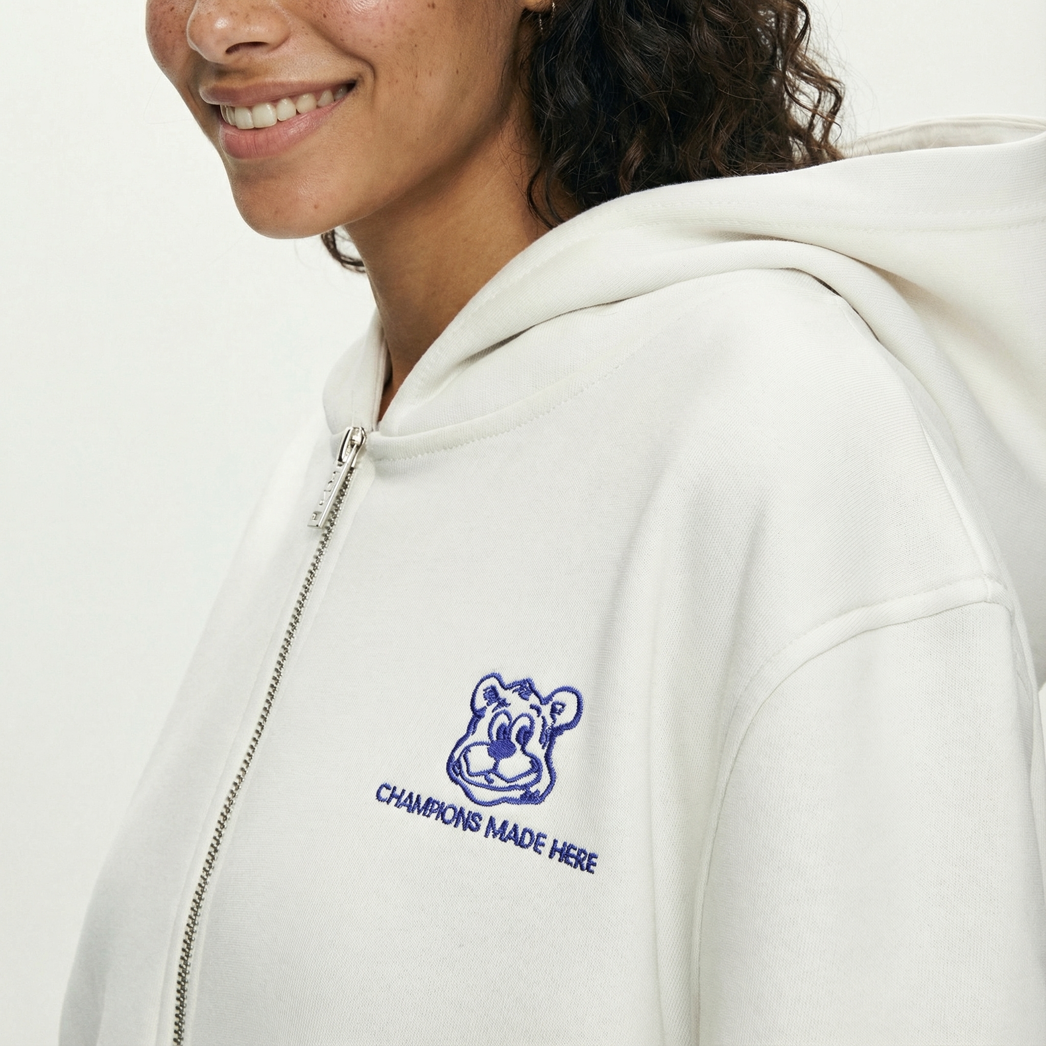  Ucla Esther Kadın Krem Rengi Sweatshirt