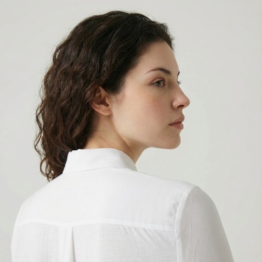  Lacoste Kadın Regular Fit Yarım Kol Beyaz Gömlek