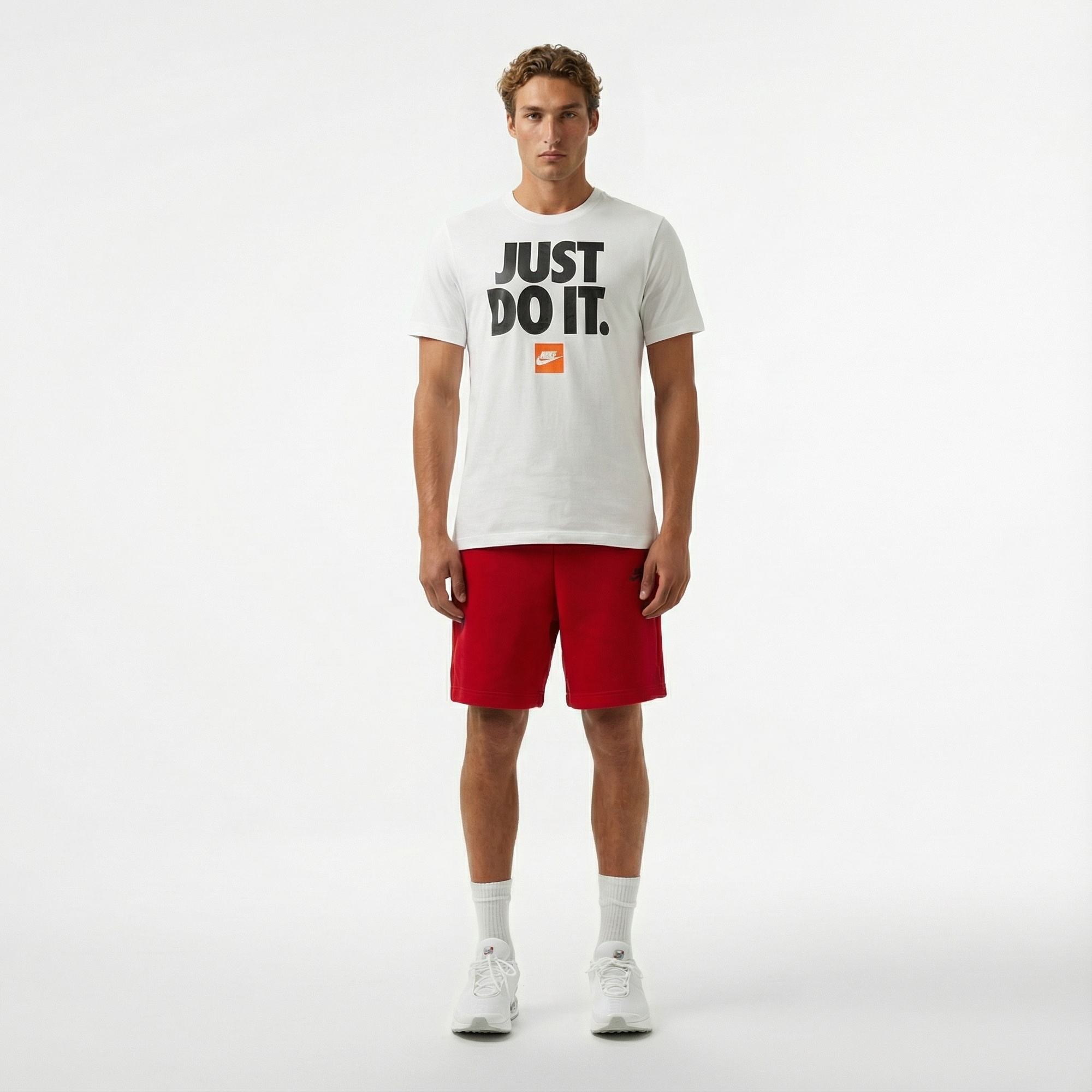 Nike Sporstwear Verbiage Erkek Beyaz T-Shirt
