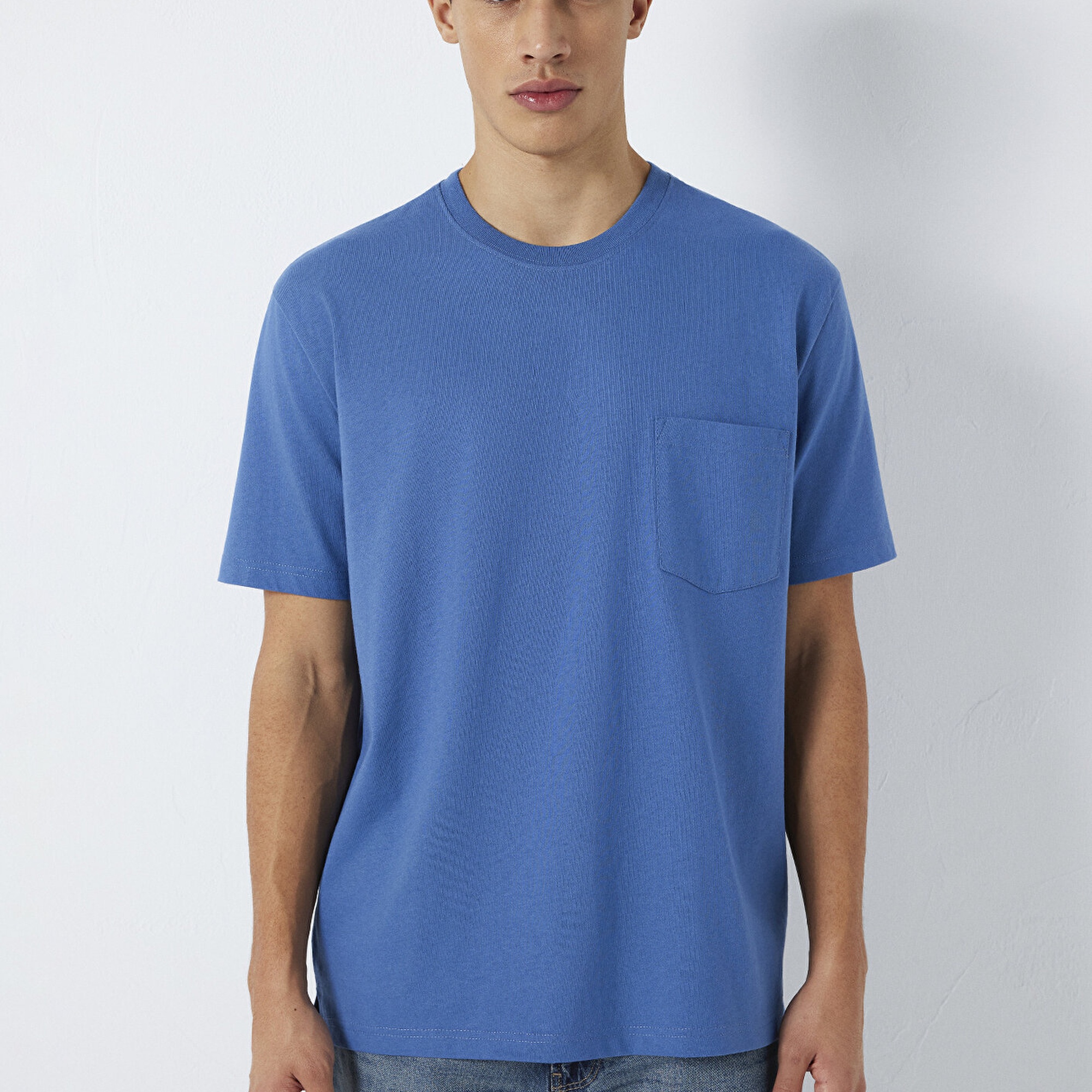 Mavi Cep Detaylı Mavi Basic Tişört Loose Fit / Bol Rahat Kesim 066248-70719