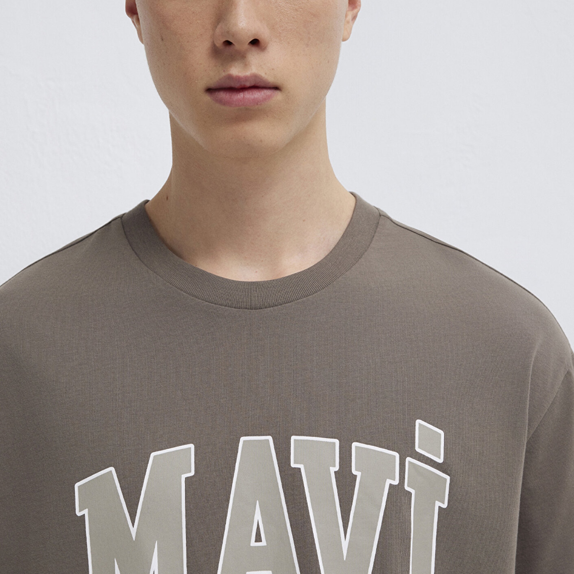 Mavi Mavi Logo Baskılı Kahverengi Tişört Loose Fit / Bol Rahat Kesim 0611711-91601