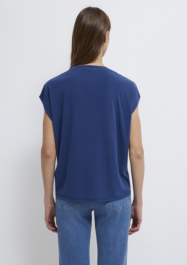  Mavi Lux Touch (TENCEL™) V Yaka Lacivert Modal Tişört Regular Fit / Normal Kesim 1612250-70491