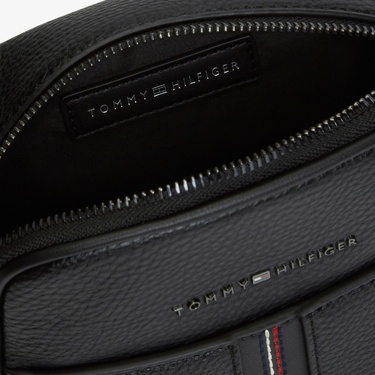  Tommy Hilfiger Central Erkek Siyah Çapraz Çanta