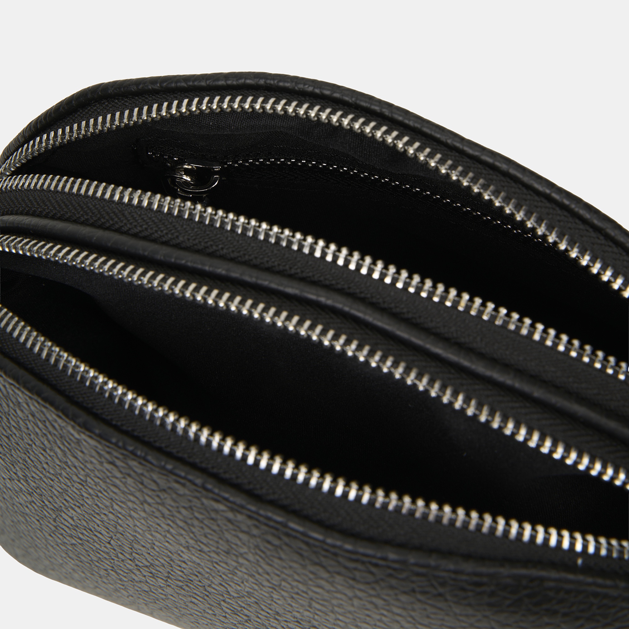 Kadın Siyah Ayarlanabilir Askılı Postacı Çantası