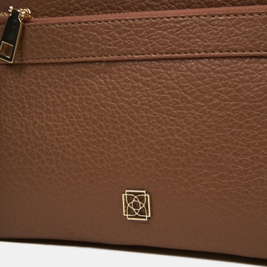  Kadın Taba Dokulu Fermuar Detaylı Postacı Çantası