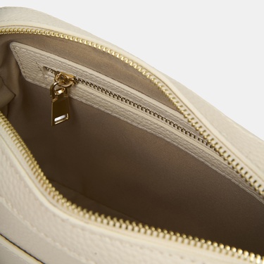  Kadın Ekru Gold Detaylı Postacı Çantası