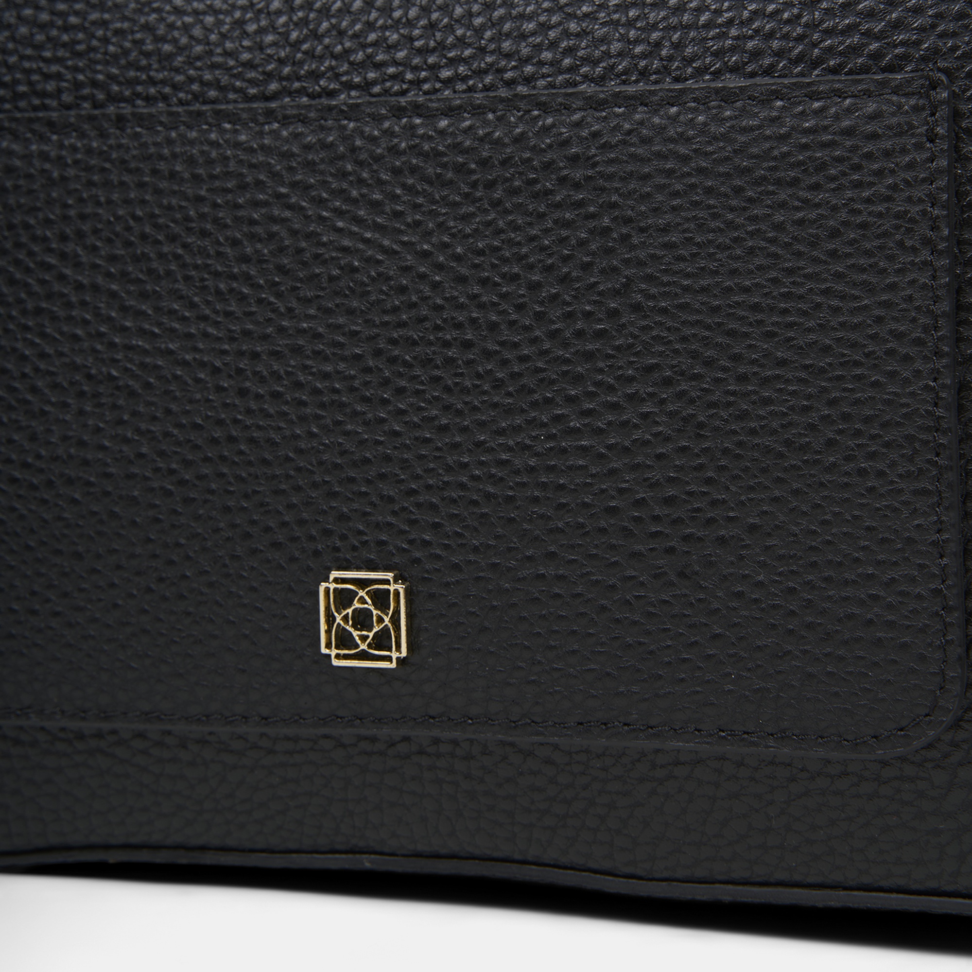 Kadın Siyah Gold Detaylı Postacı Çantası