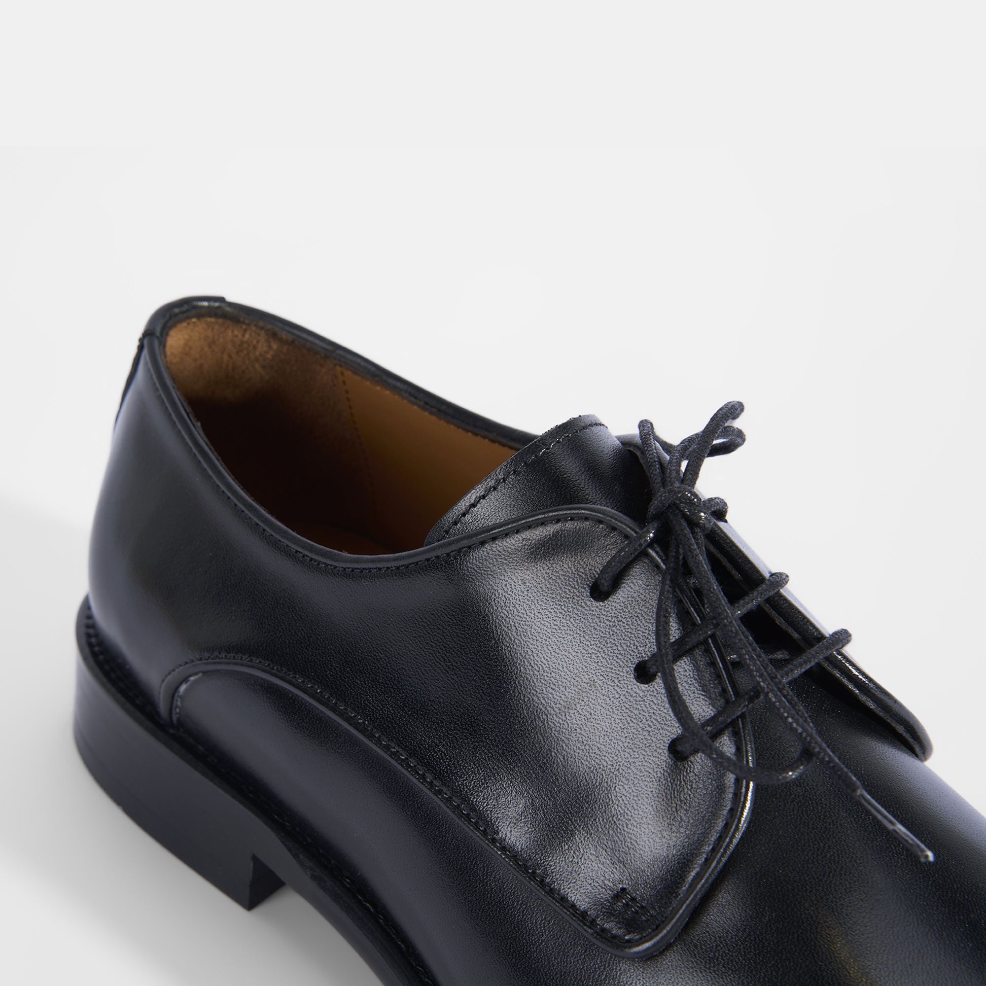 Erkek Siyah Bağcıklı Klasik Deri Ayakkabı