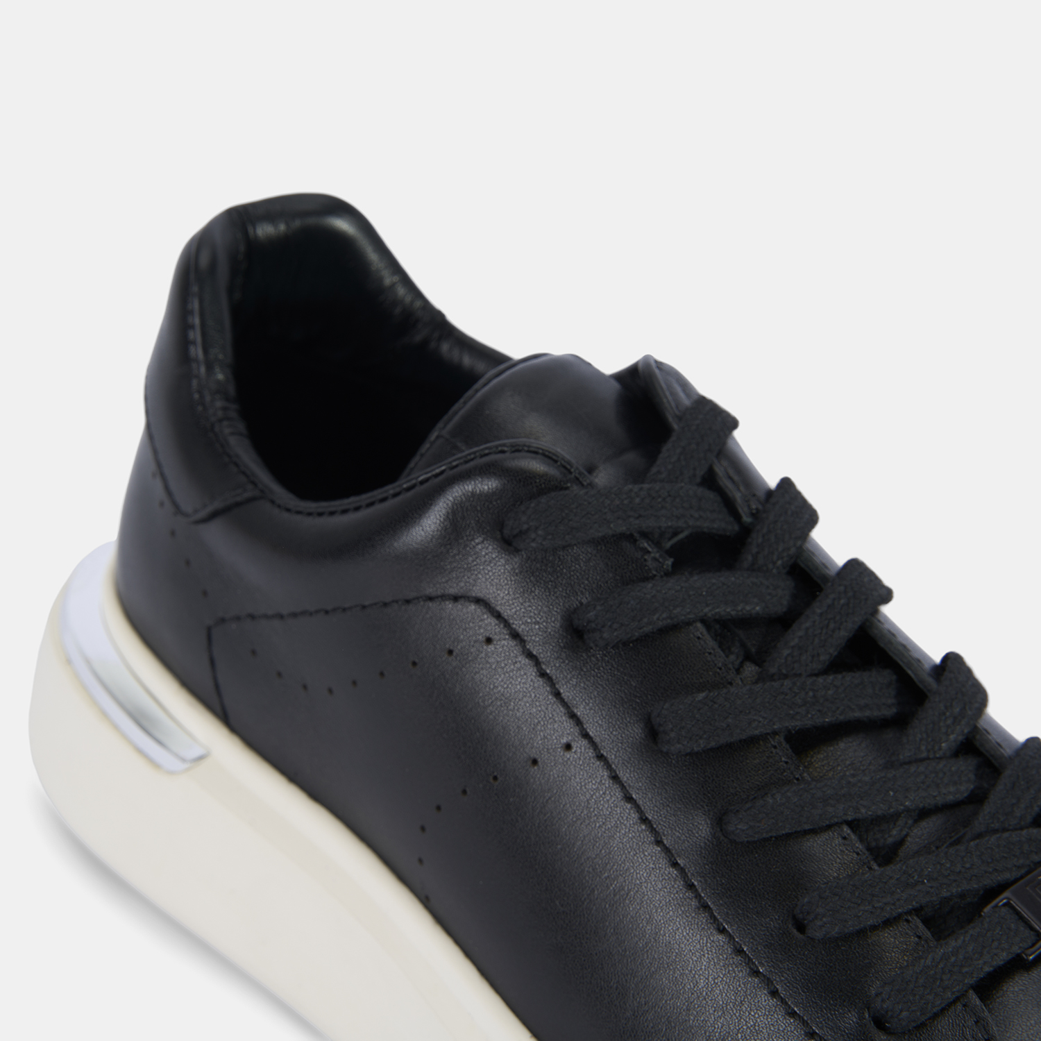  Erkek Siyah DesaComfort Kalın Tabanlı Deri Sneaker