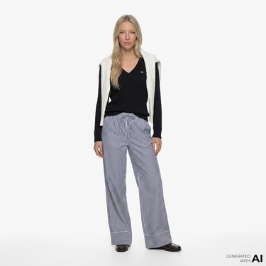  GANT Kadın Siyah Slim Fit V Yaka Kazak