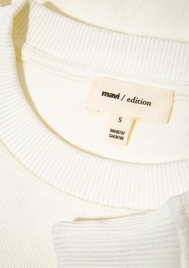  Mavi Bisiklet Yaka Ekru Sweatshirt 1S10508-70051