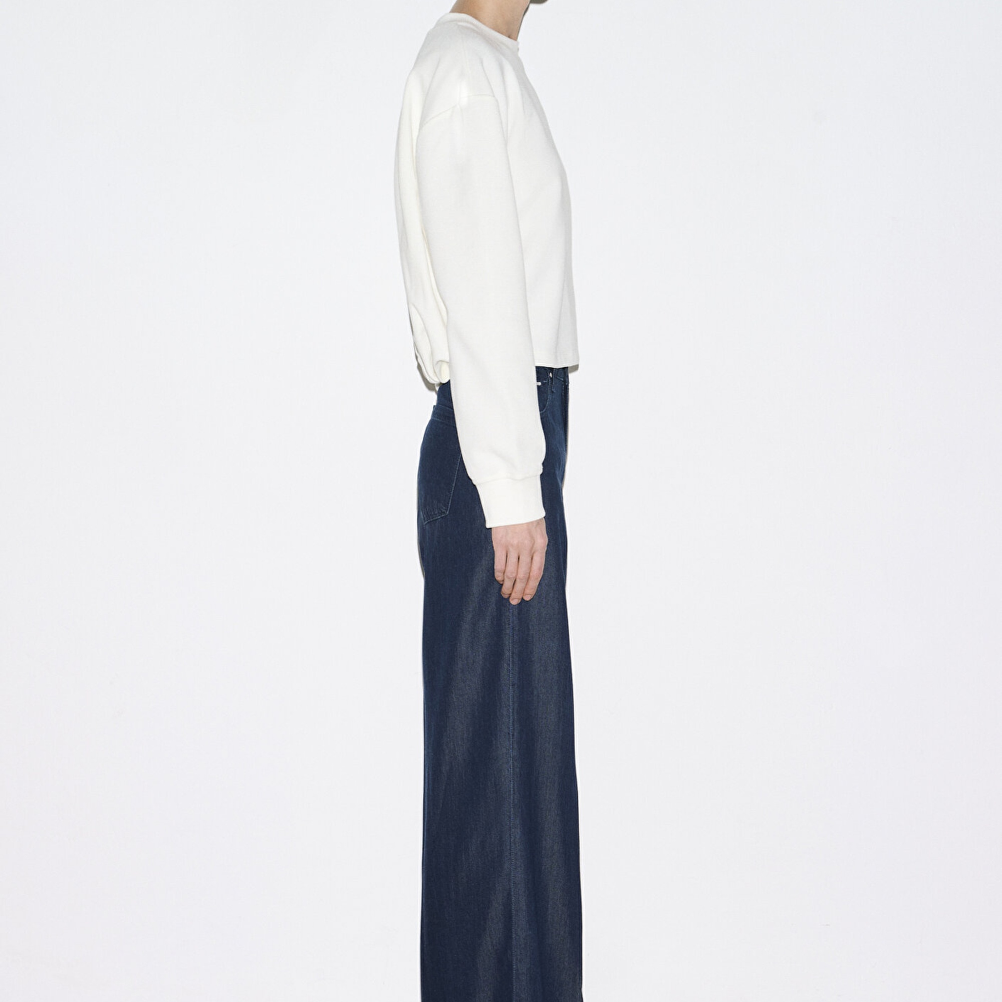 Mavi Bisiklet Yaka Ekru Sweatshirt 1S10508-70051