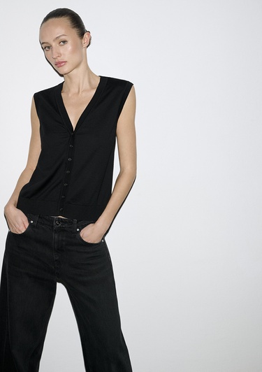  Mavi Düğmeli Siyah Triko Yelek Slim Fit / Dar Kesim 1710867-900