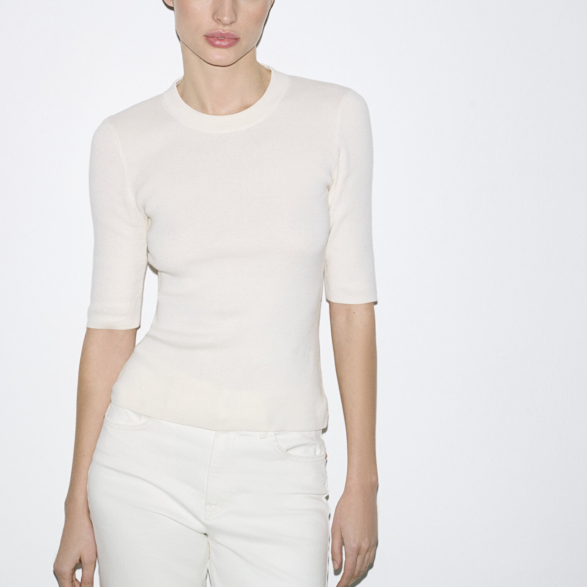 Mavi Sırt Detaylı Ekru Kazak Fitted / Vücuda Oturan Kesim 1710862-70051