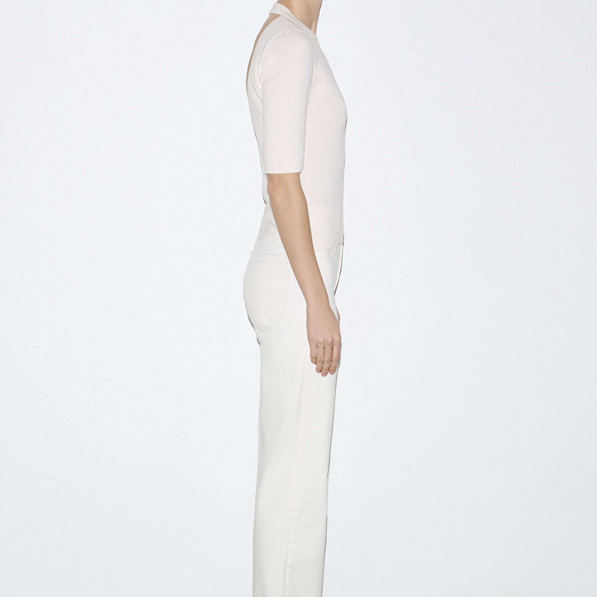 Mavi Sırt Detaylı Ekru Kazak Fitted / Vücuda Oturan Kesim 1710862-70051