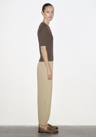  Mavi Düğme Detaylı Kahverengi Tişört Fitted / Vücuda Oturan Kesim 1613852-71603