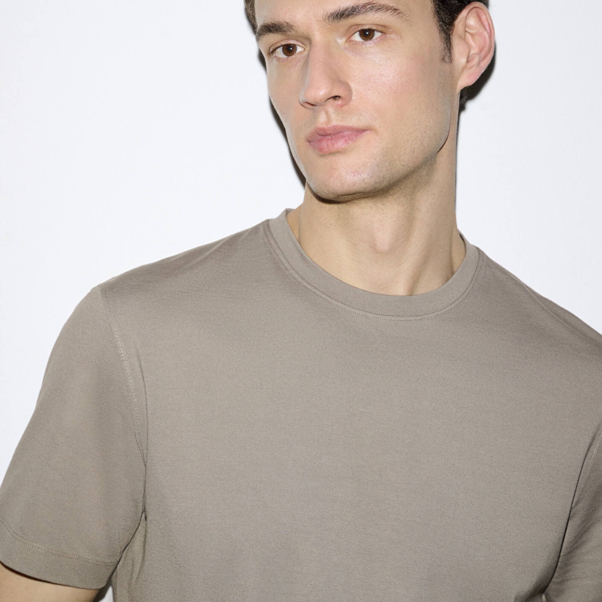 Mavi Hafif ve Esnek Kahverengi Travel Tişört Regular Fit / Normal Kesim 0613224-70352