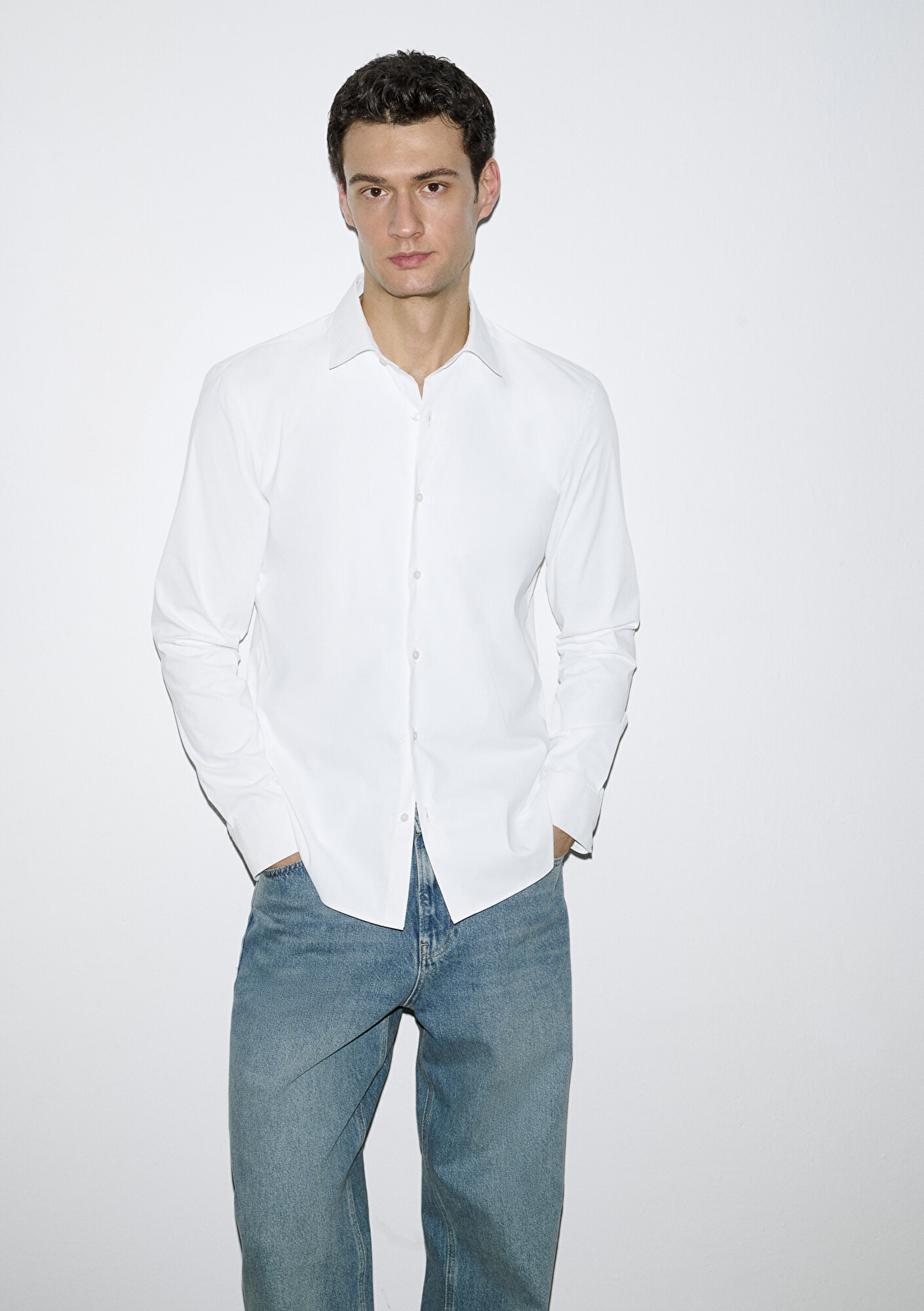  Mavi Hafif ve Esnek Beyaz Travel Gömlek Regular Fit / Normal Kesim 0211812-620