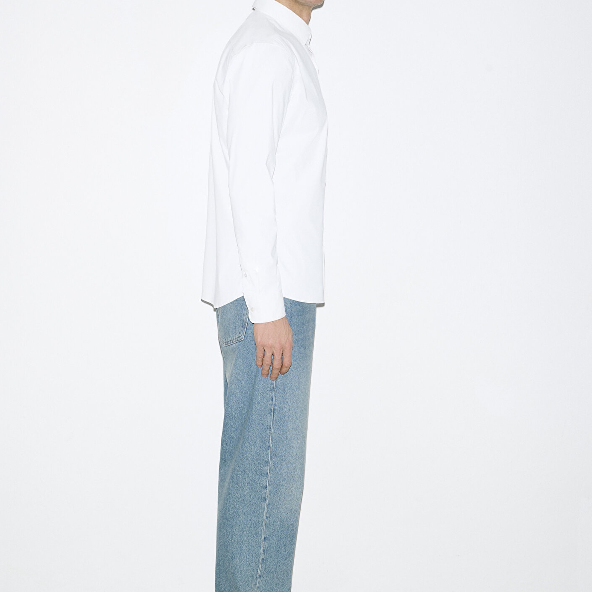 Mavi Hafif ve Esnek Beyaz Travel Gömlek Regular Fit / Normal Kesim 0211812-620