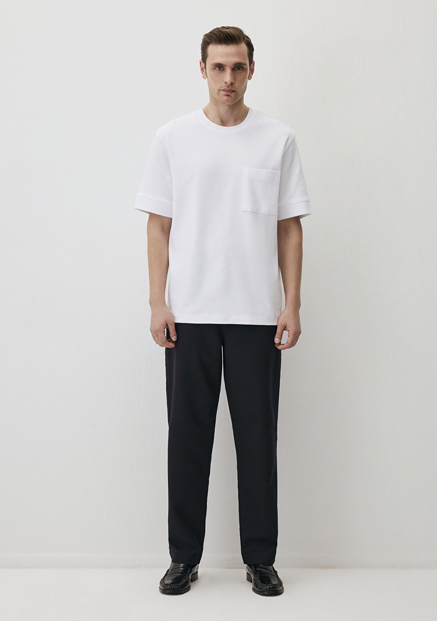 Mavi Cepli Beyaz Basic Tişört Loose Fit / Bol Rahat Kesim 0612592-620