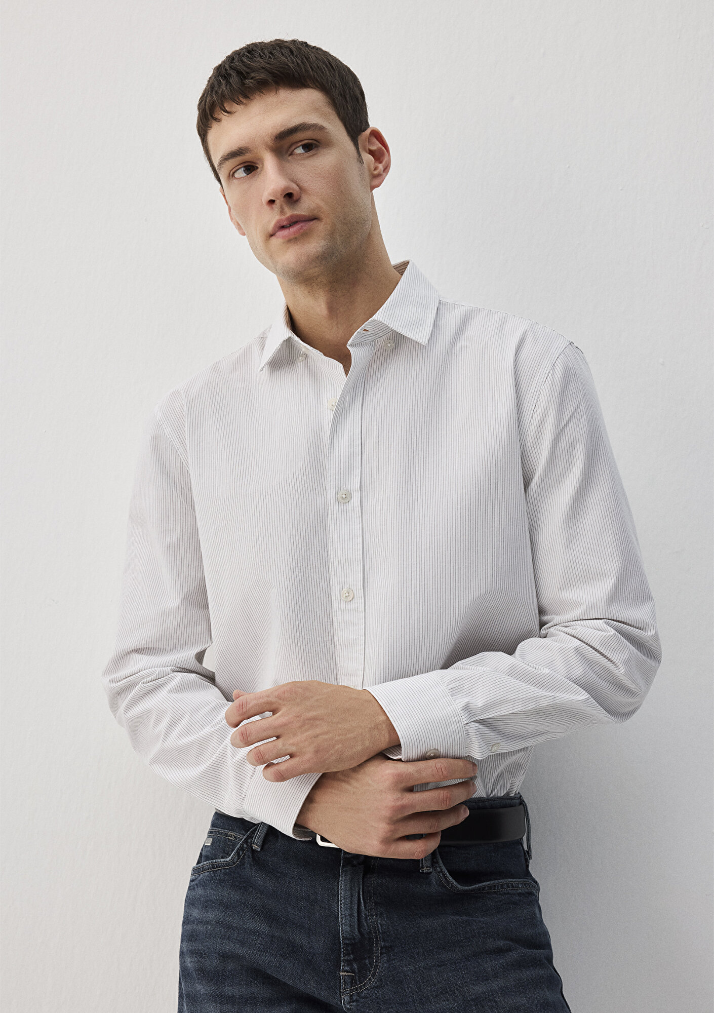 Mavi Çizgili Beyaz Gömlek Regular Fit / Normal Kesim 0211368-70497