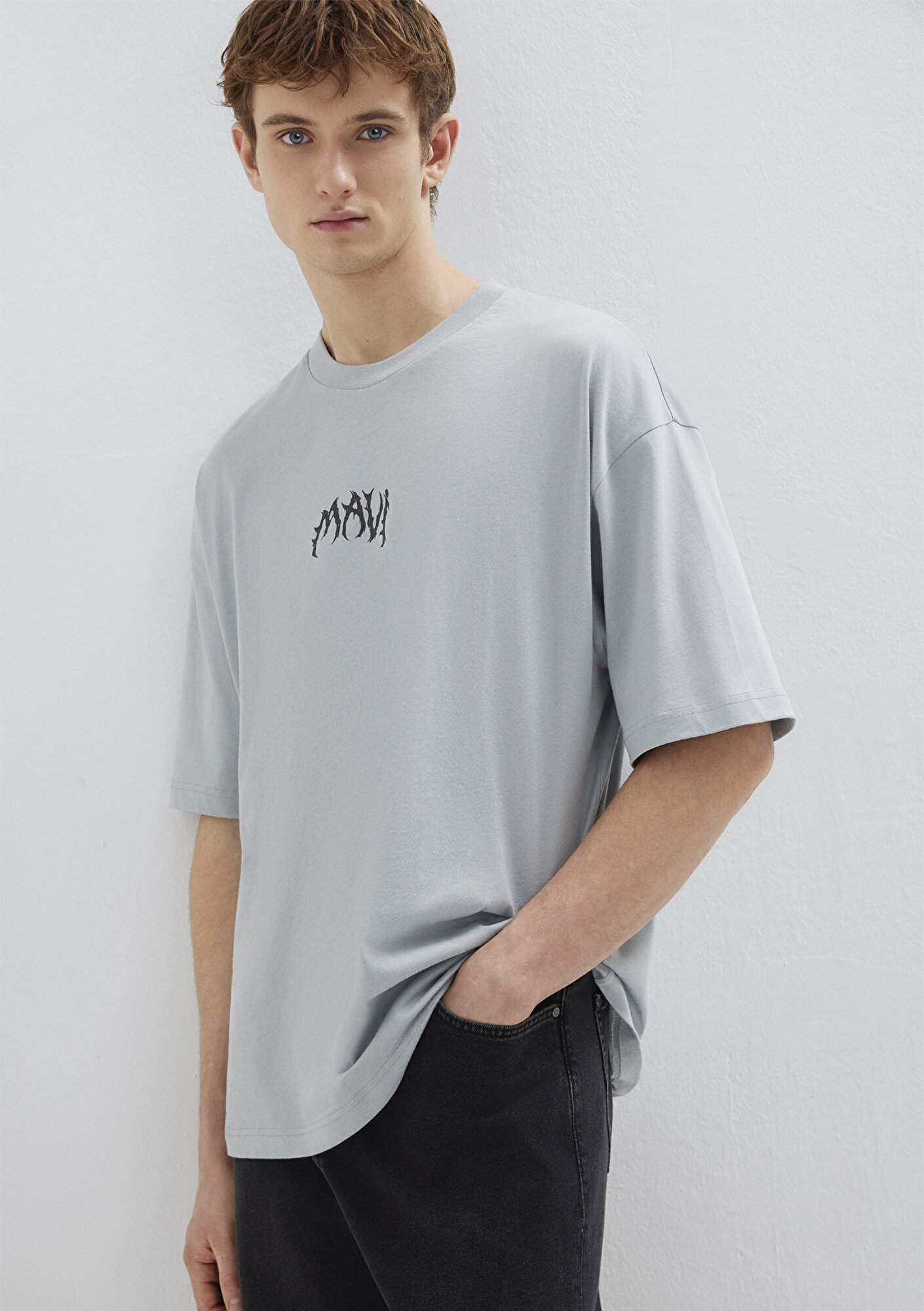 Mavi Mavi Sırt Baskılı Gri Tişört Oversize / Geniş Kesim 0613210-70093