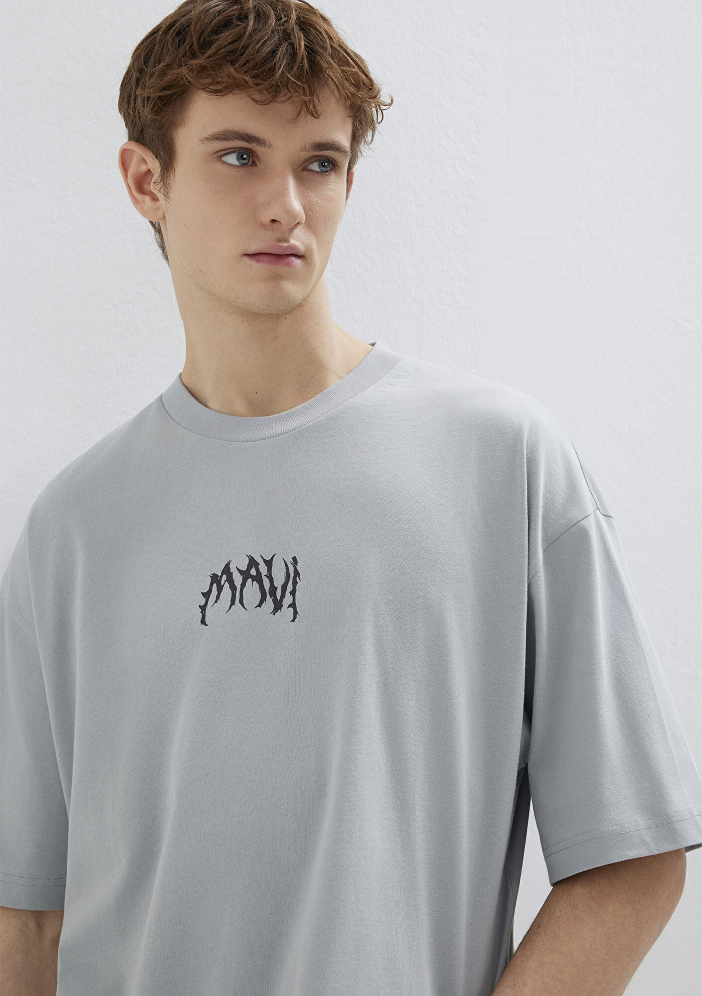 Mavi Mavi Sırt Baskılı Gri Tişört Oversize / Geniş Kesim 0613210-70093