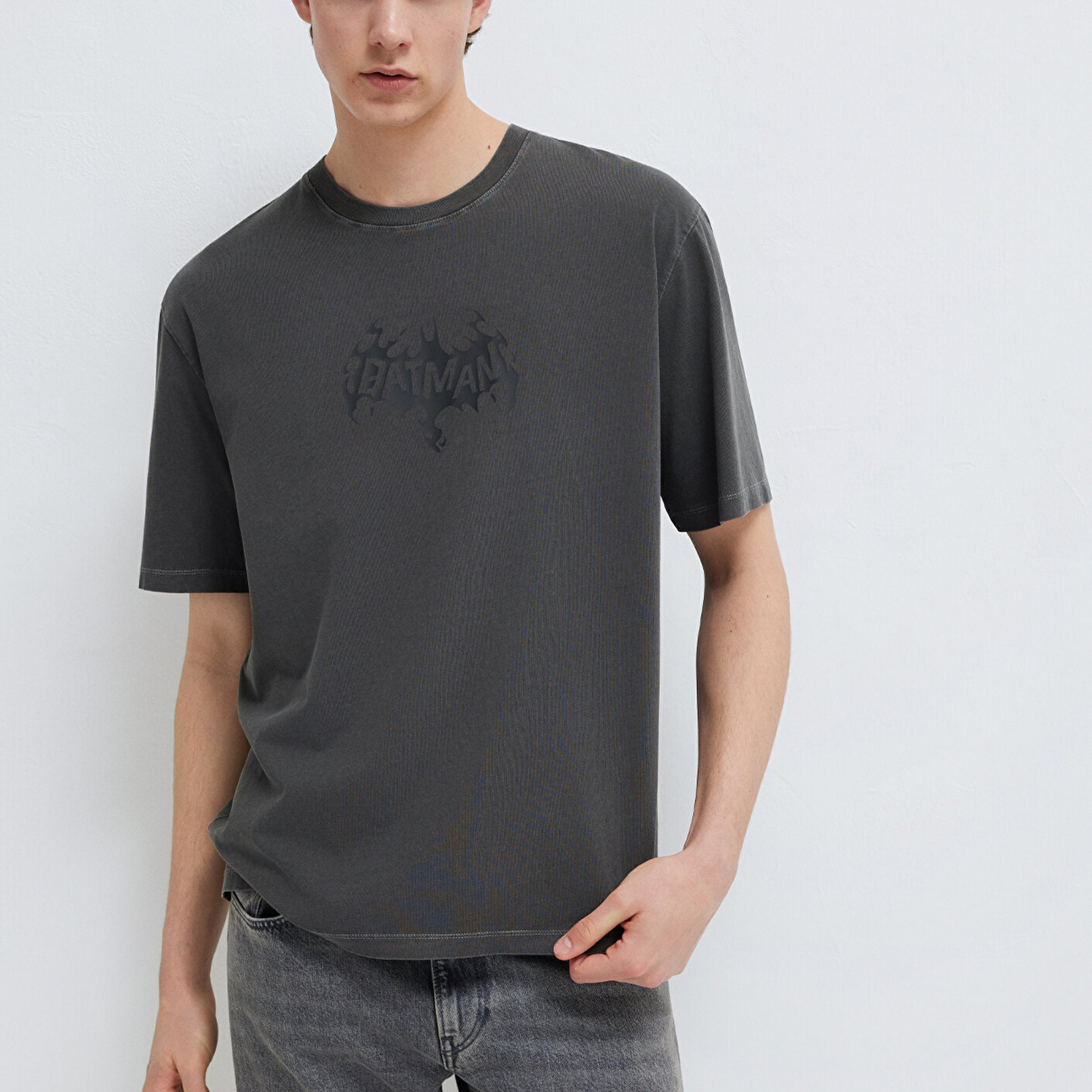 Mavi Batman Baskılı Siyah Tişört Relaxed Fit / Rahat Kesim 0613203-900