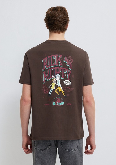  Mavi Rick and Morty Baskılı Kahverengi Tişört Loose Fit / Bol Rahat Kesim 0613205-70251