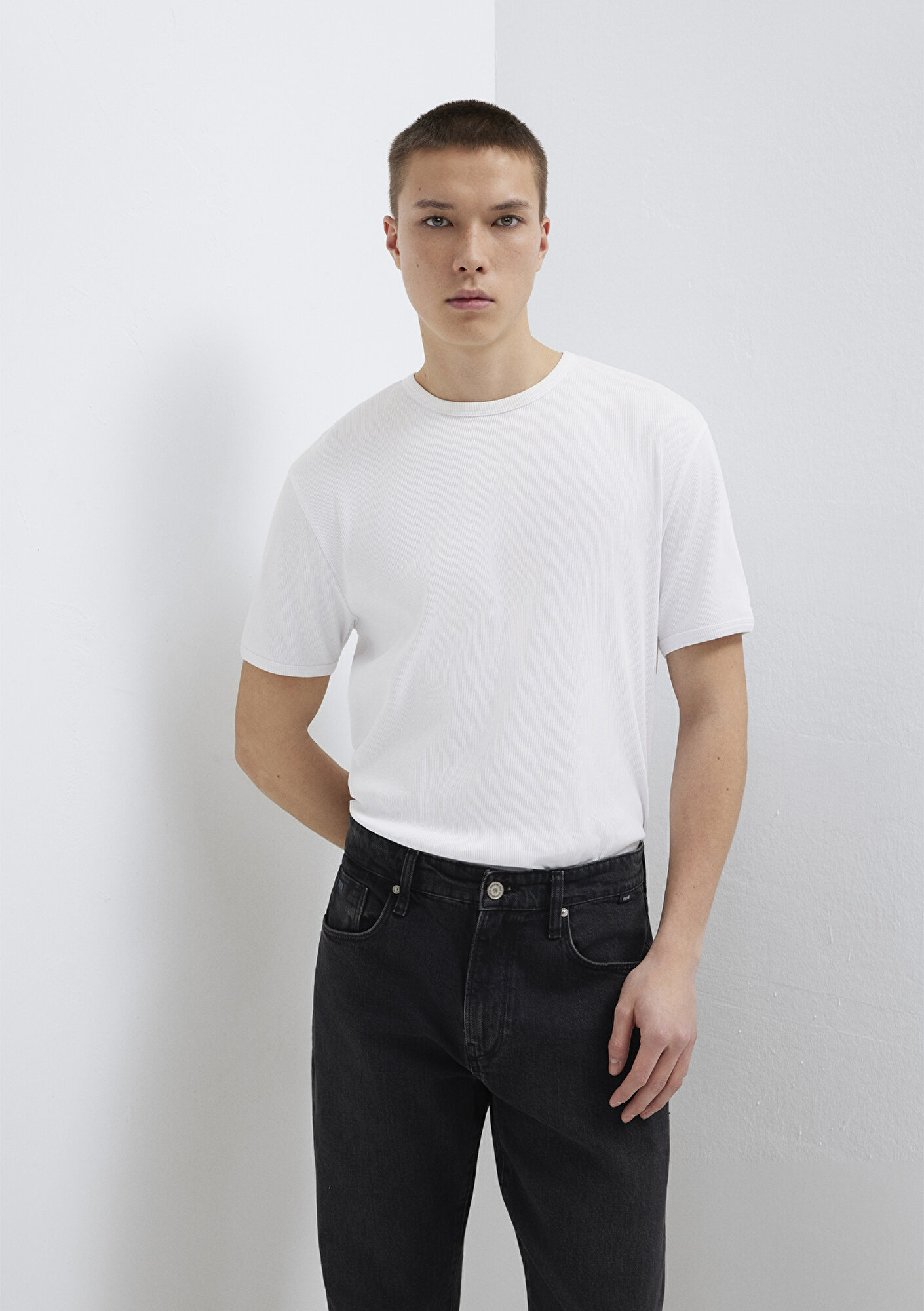  Mavi Beyaz Basic Tişört Fitted / Vücuda Oturan Kesim 0613176-620