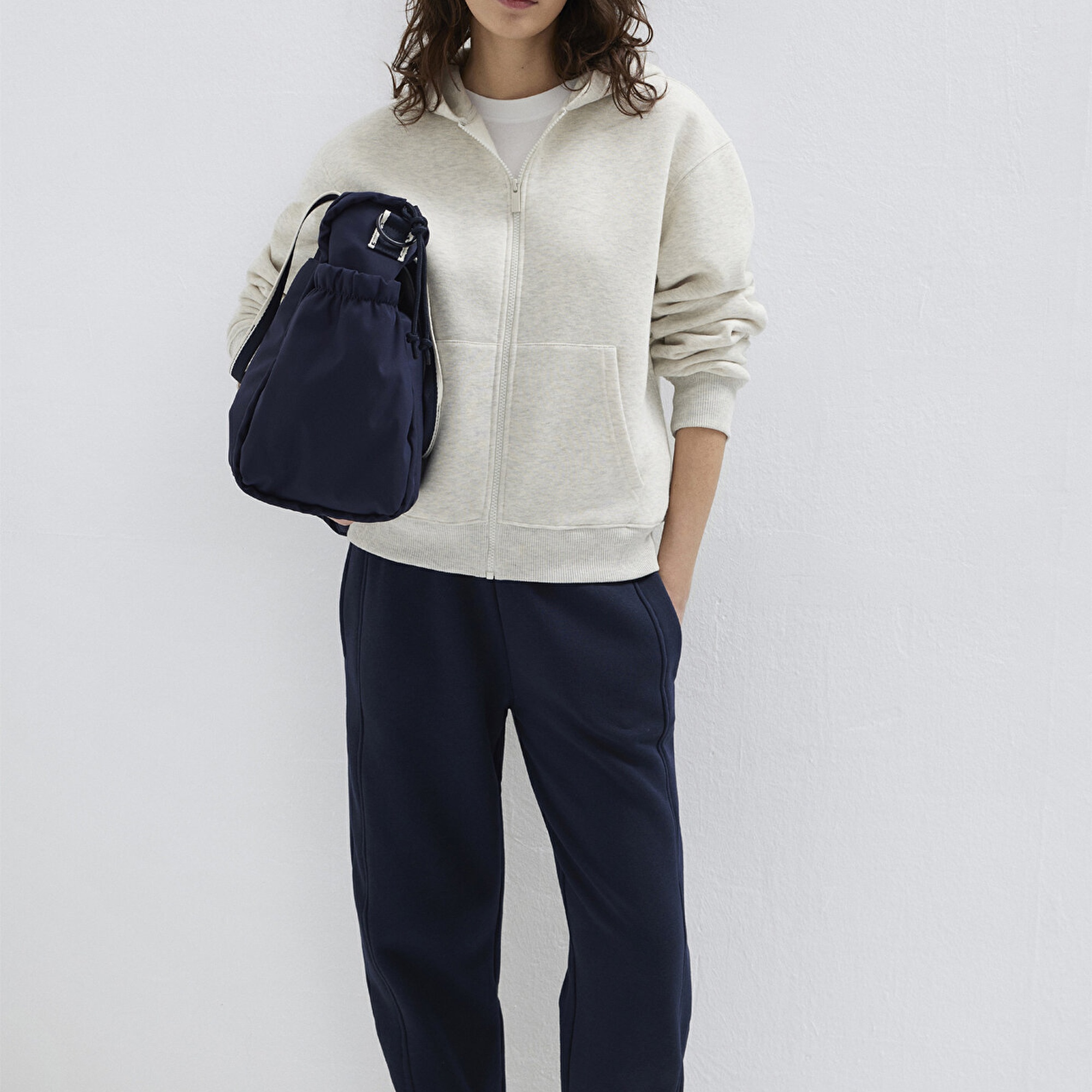 Mavi Mavi Logo Nakış Detaylı Kapüşonlu Bej Sweatshirt 1S10532-85576