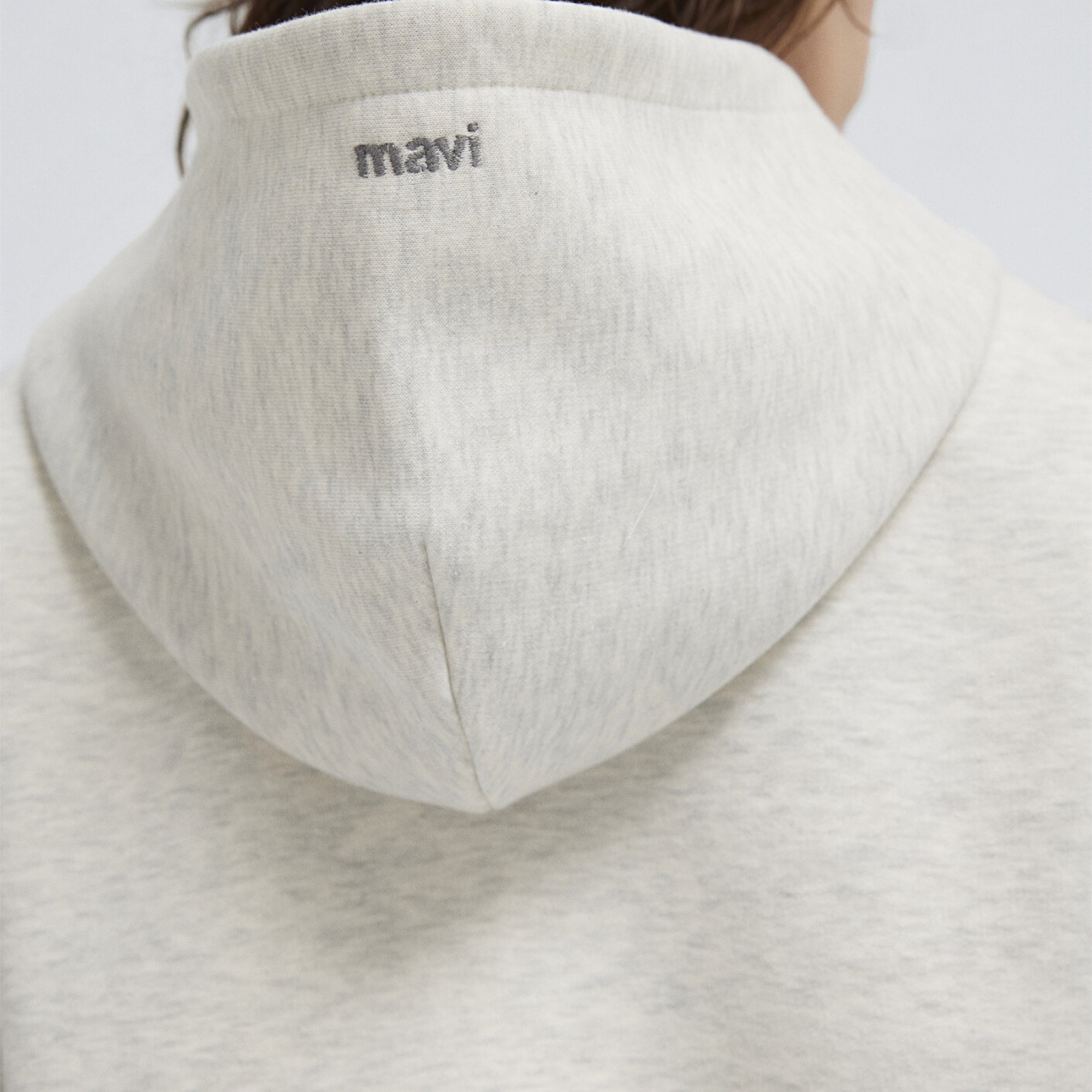 Mavi Mavi Logo Nakış Detaylı Kapüşonlu Bej Sweatshirt 1S10532-85576