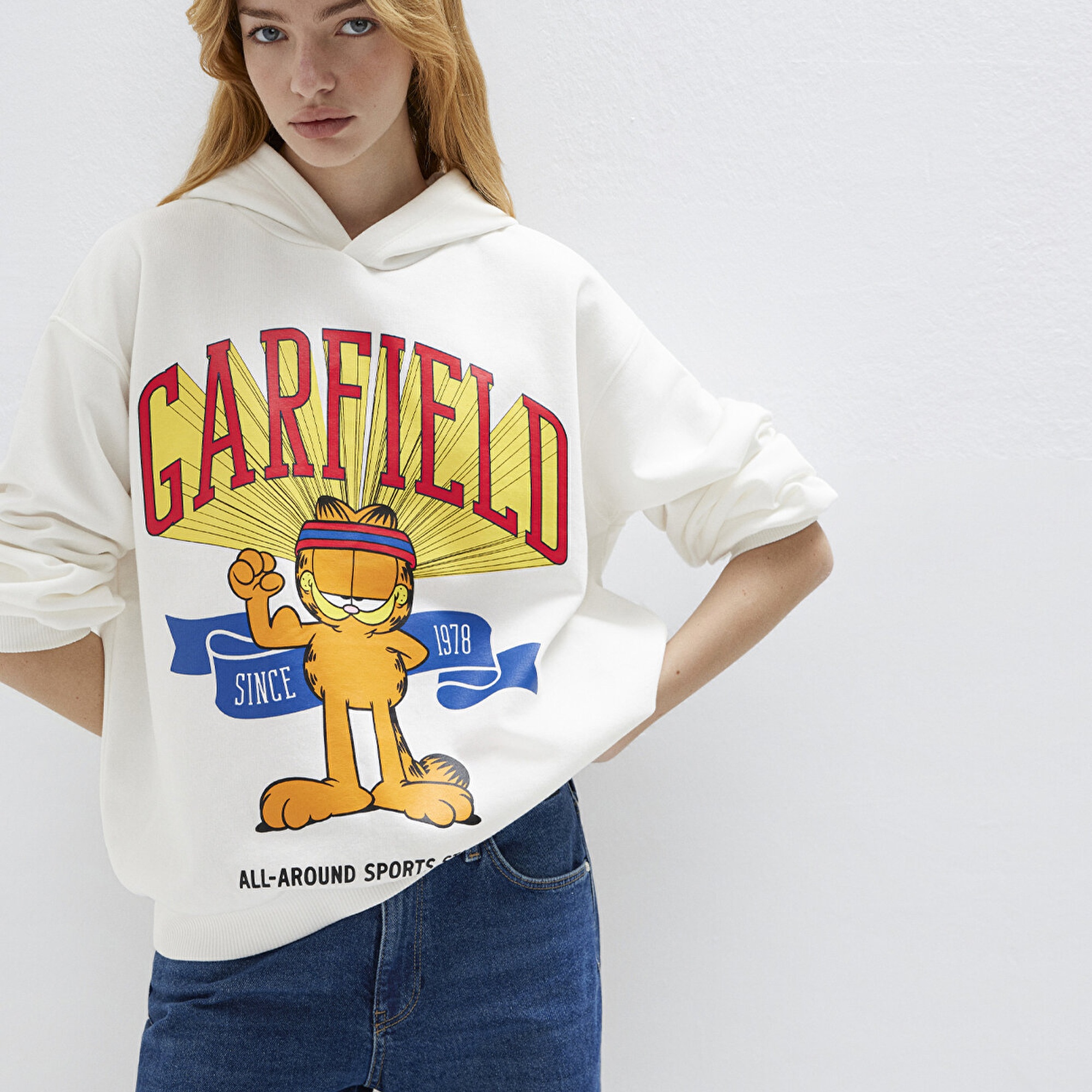 Mavi Garfield Baskılı Ekru Sweatshirt 1S10530-80194
