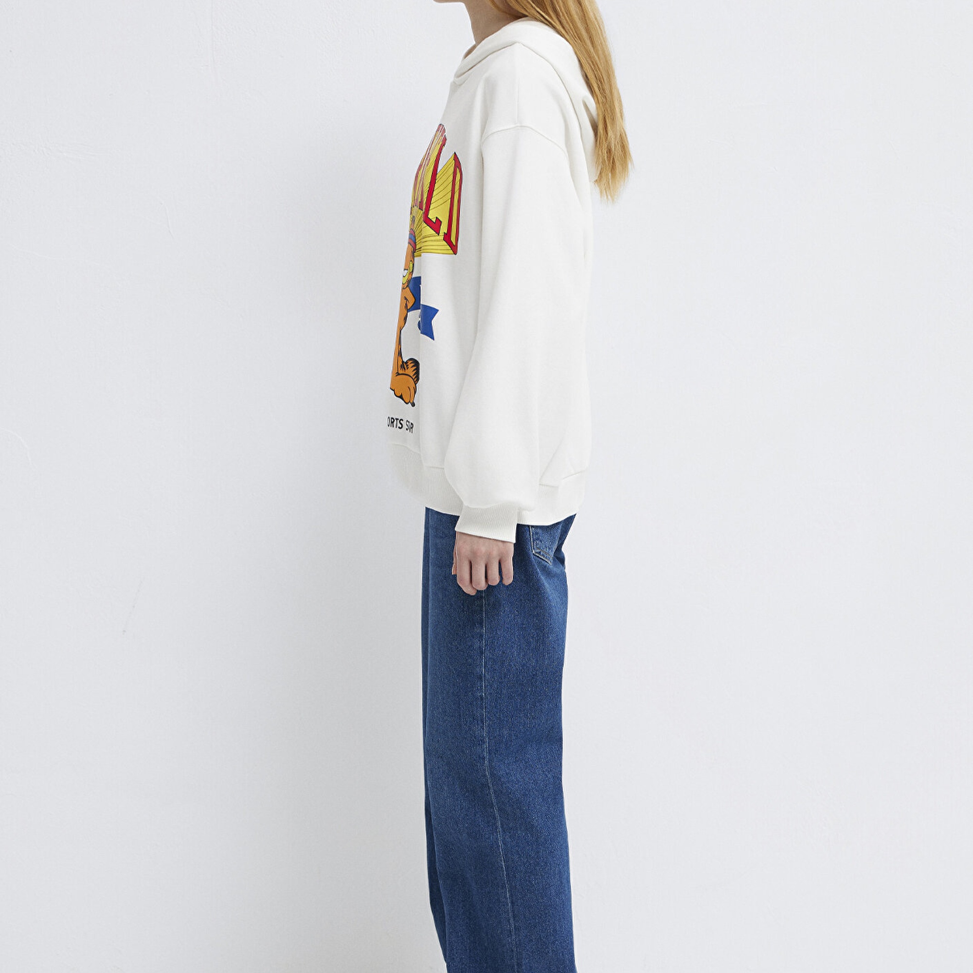 Mavi Garfield Baskılı Ekru Sweatshirt 1S10530-80194