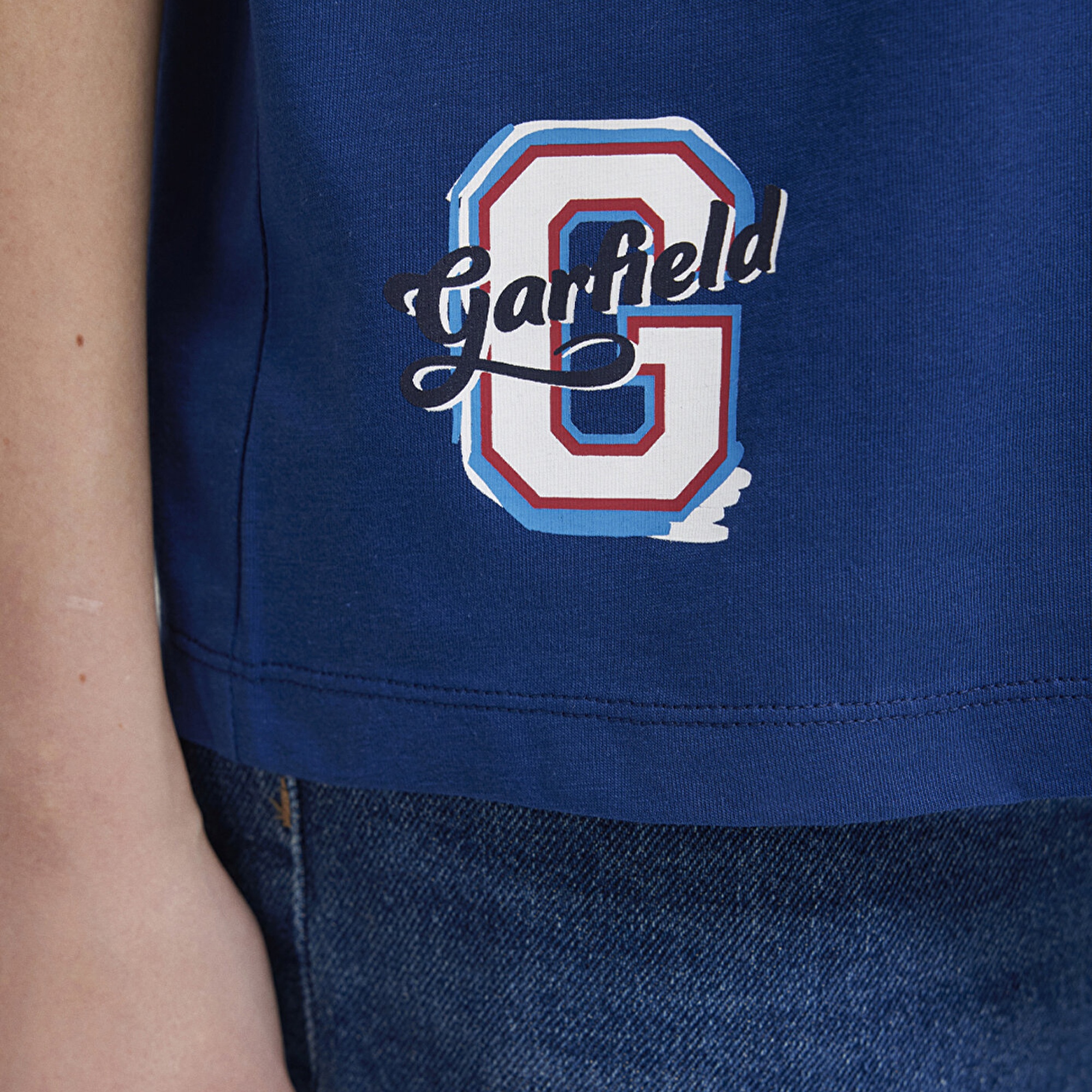 Mavi Garfield Baskılı Lacivert Tişört Loose Fit / Bol Rahat Kesim 1614052-82625