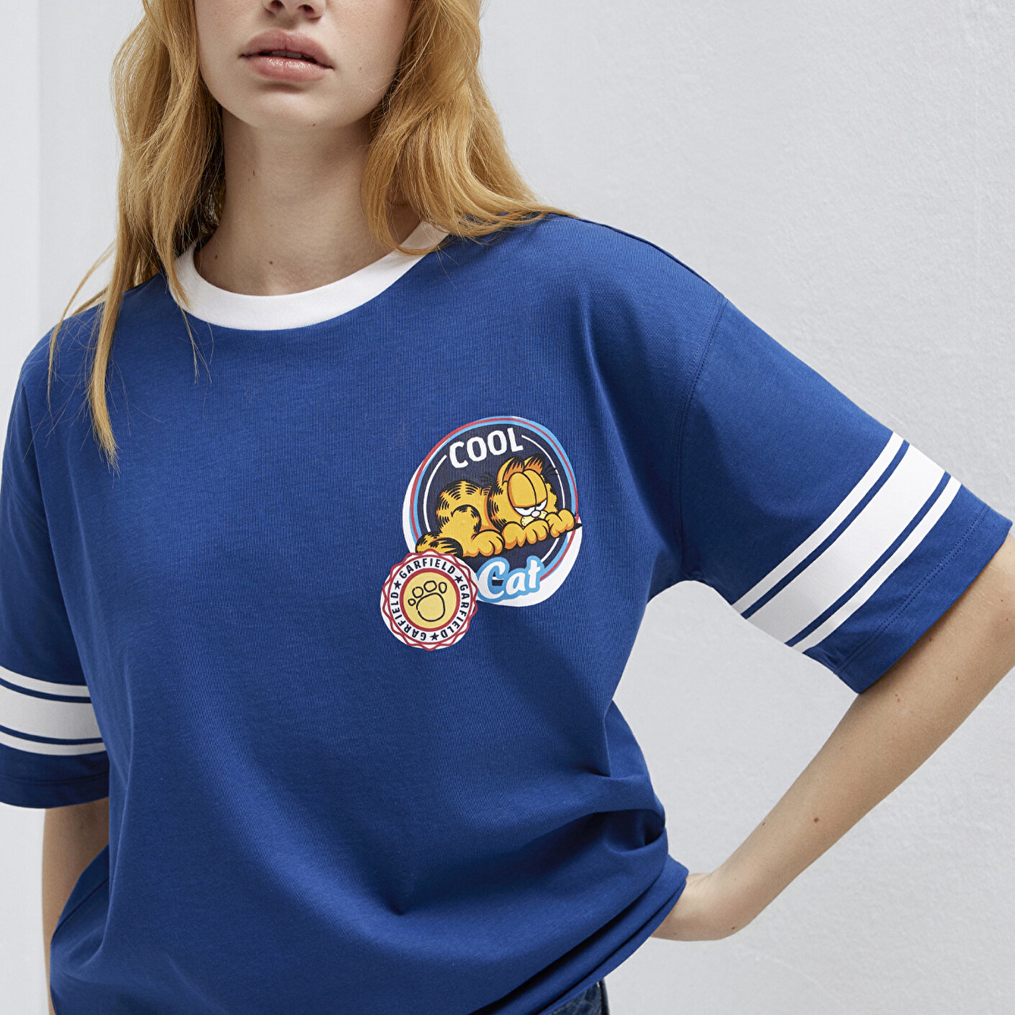 Mavi Garfield Baskılı Lacivert Tişört Loose Fit / Bol Rahat Kesim 1614052-82625