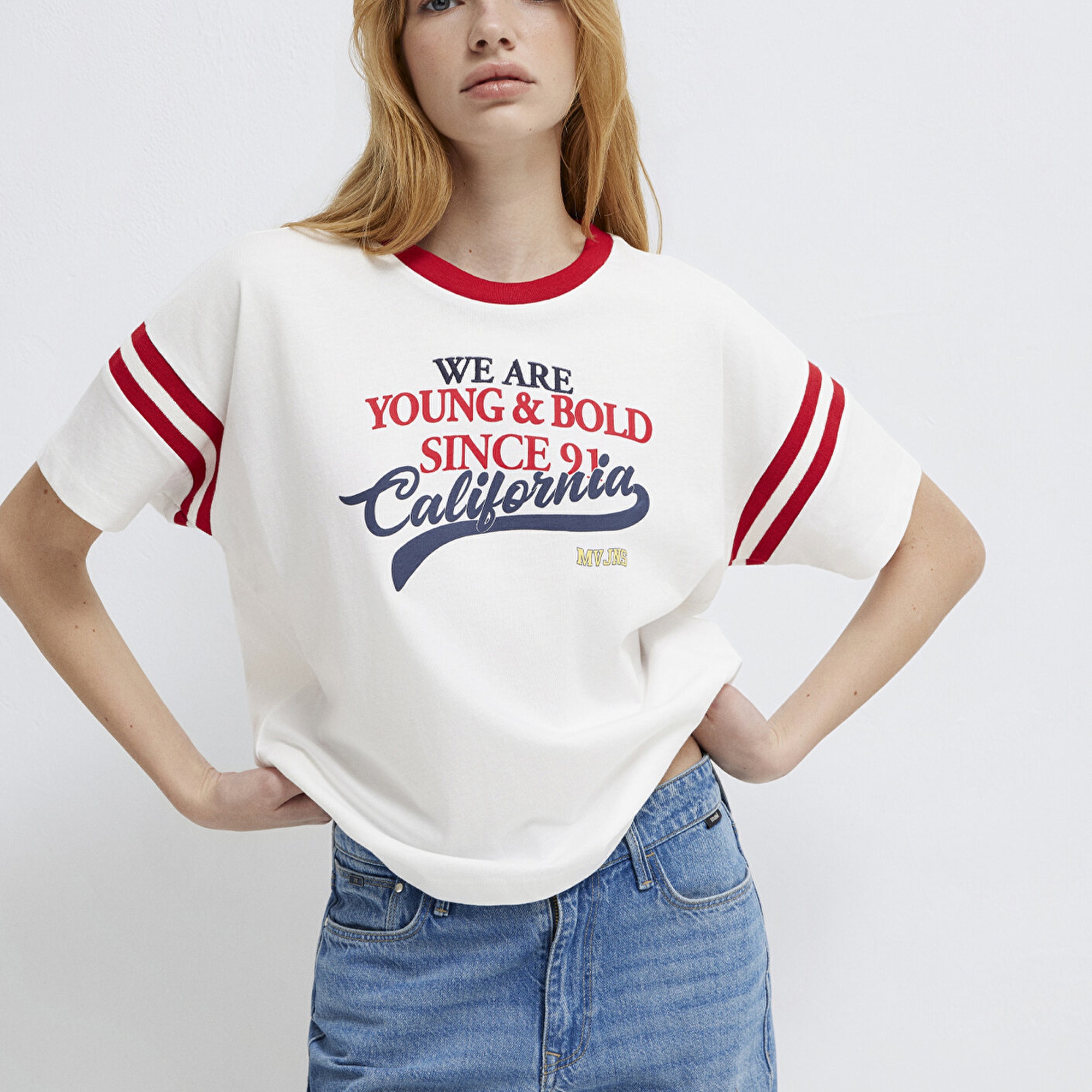 Mavi BaskılıEkru Tişört Regular Fit / Normal Kesim 1613861-70057