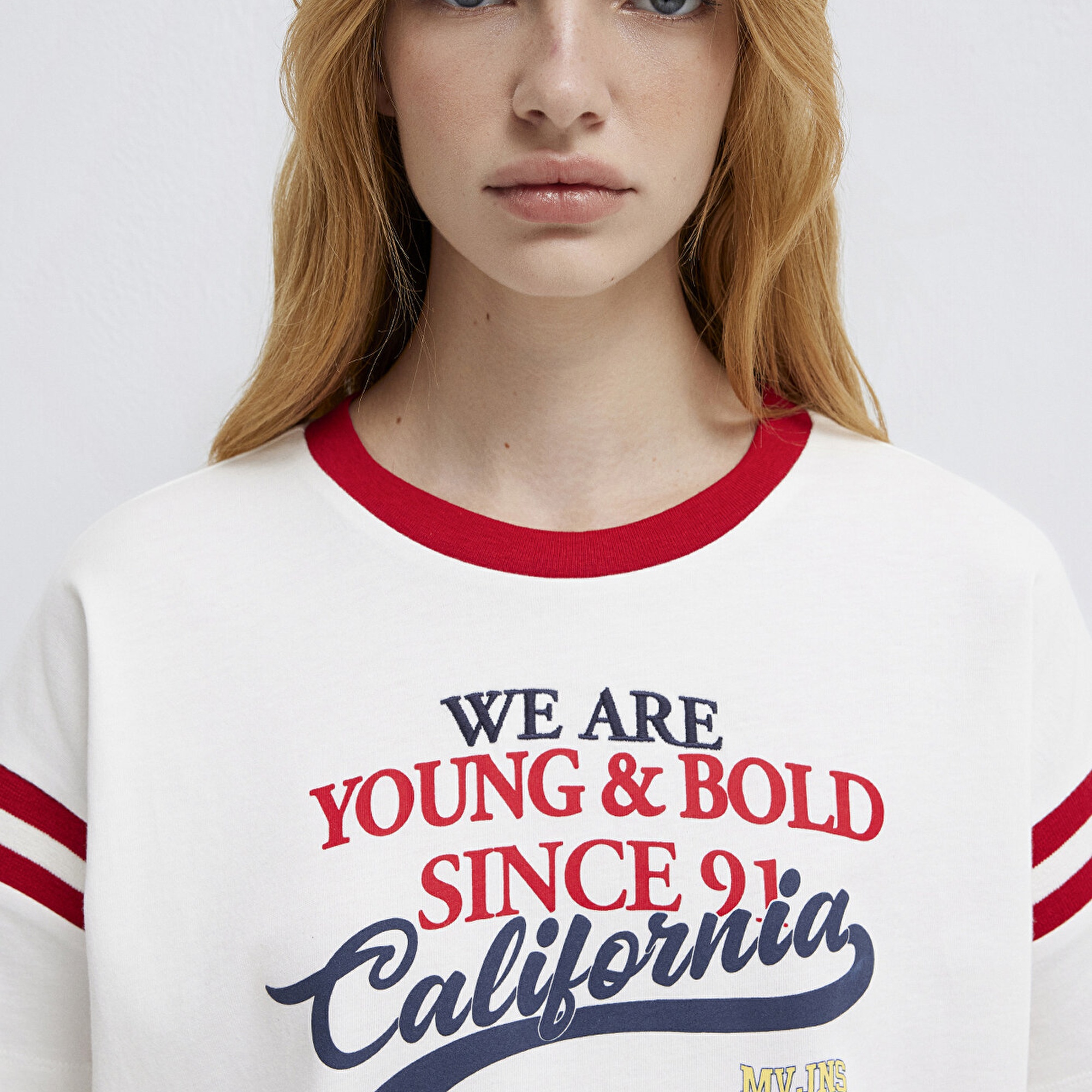 Mavi BaskılıEkru Tişört Regular Fit / Normal Kesim 1613861-70057