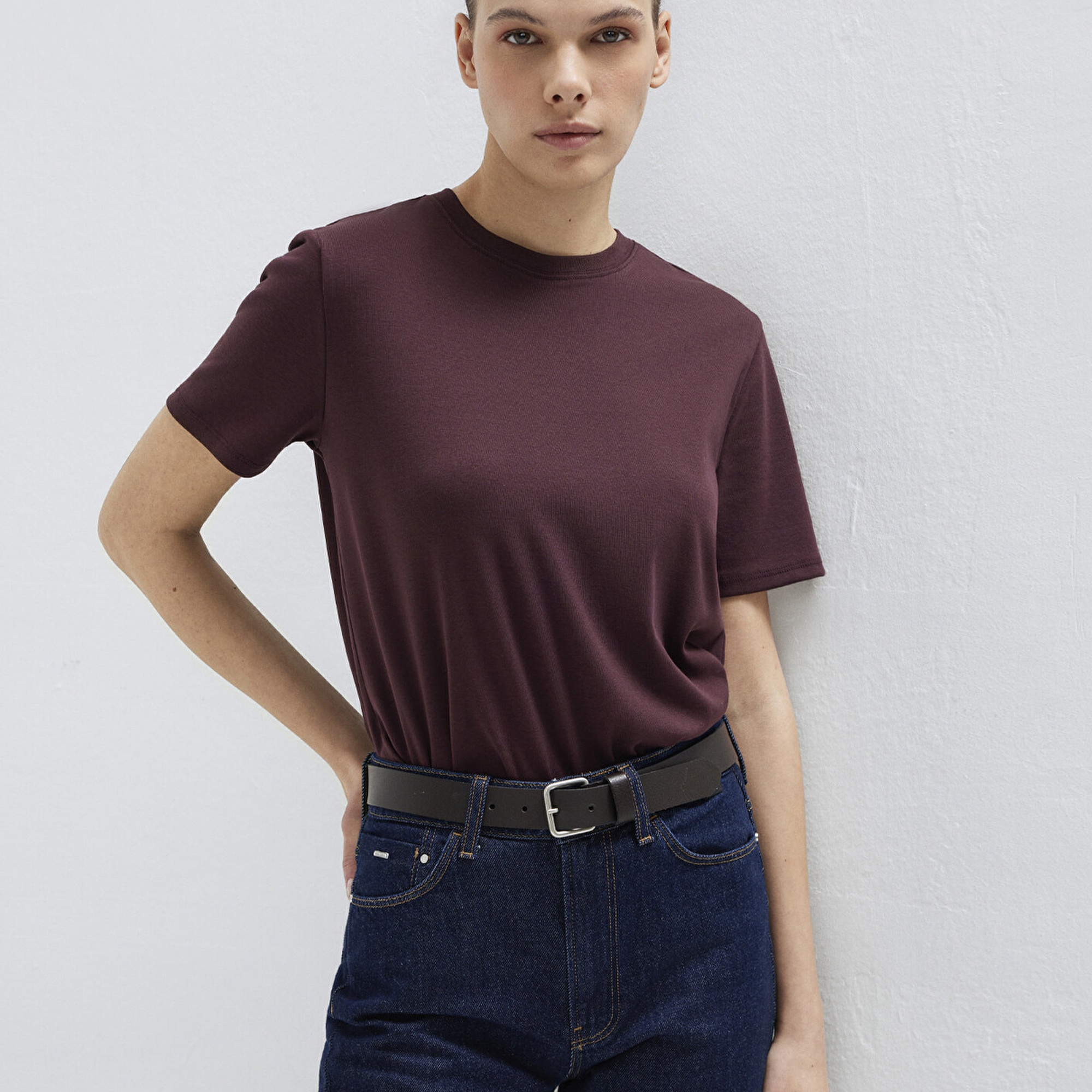 Mavi Kahverengi Basic Tişört Semi Slim Fit / Yarı Dar Kesim 1612916-70223