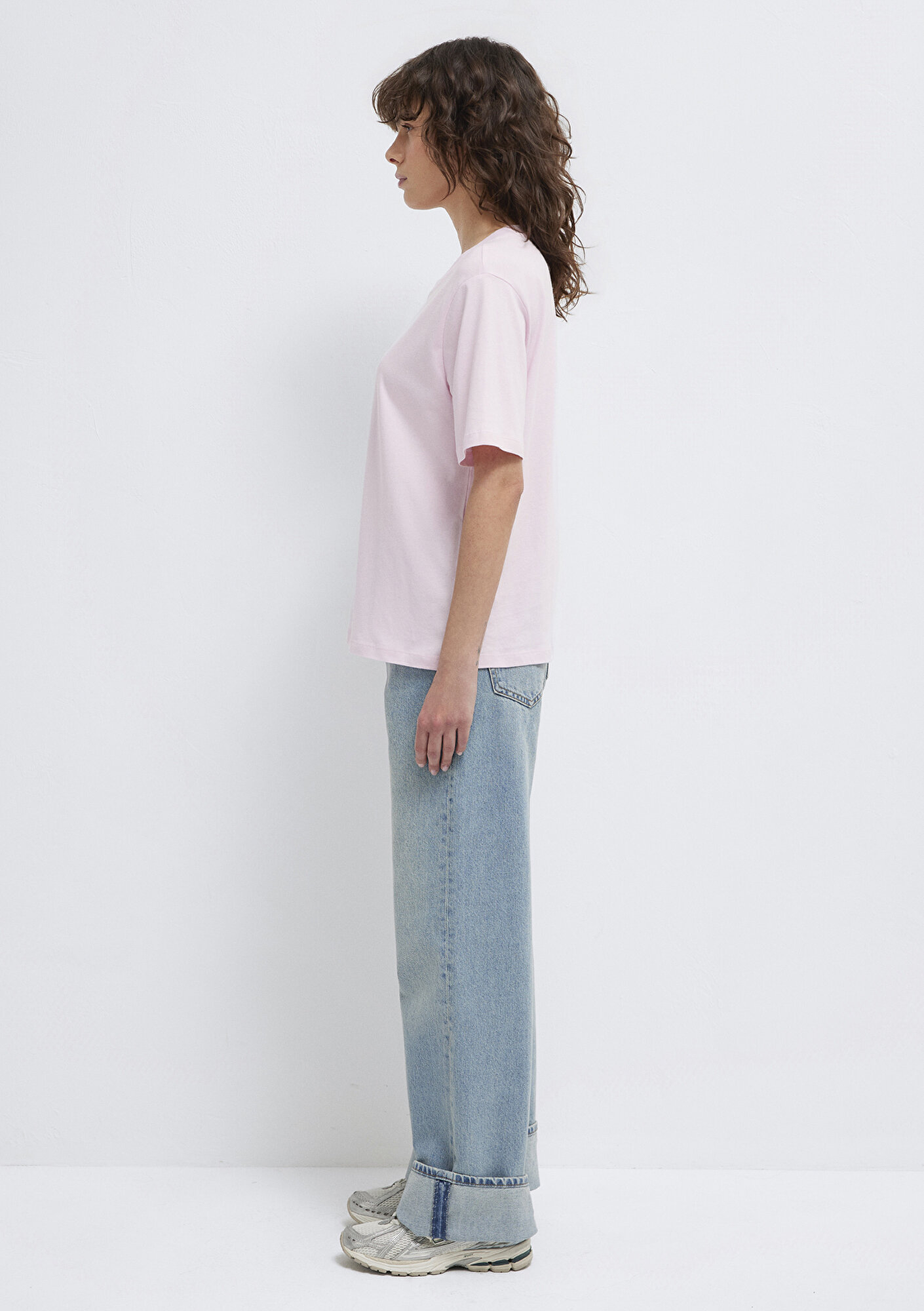 Mavi Bisiklet Yaka Pembe Basic Tişört Regular Fit / Normal Kesim 1600955-89200