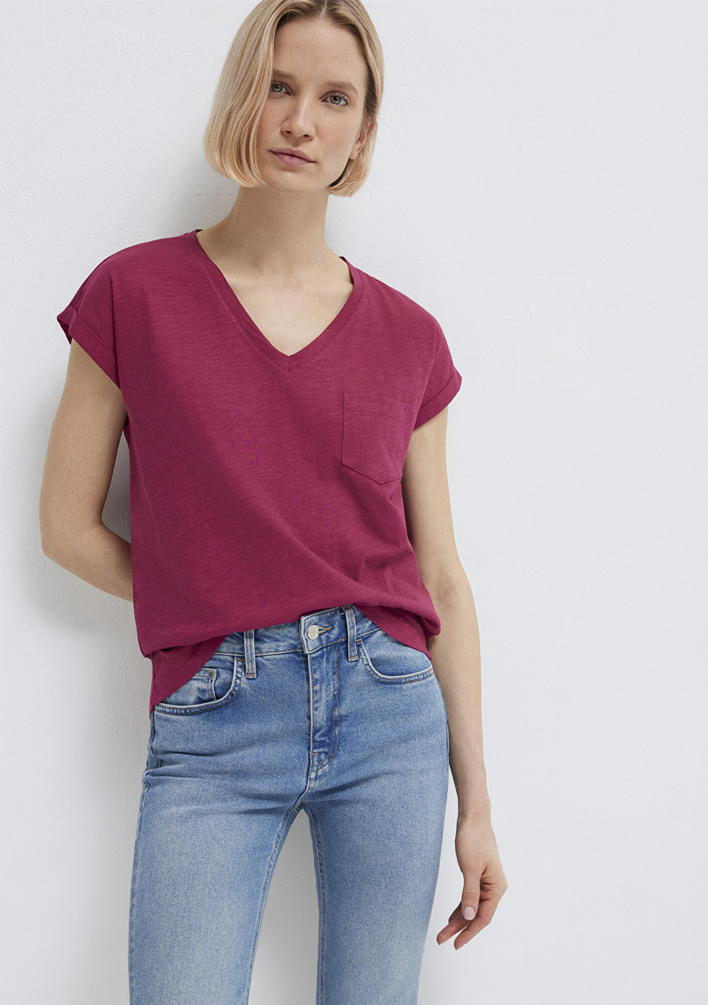 Mavi V Yaka Pembe Basic Tişört Loose Fit / Bol Rahat Kesim 1600961-70919