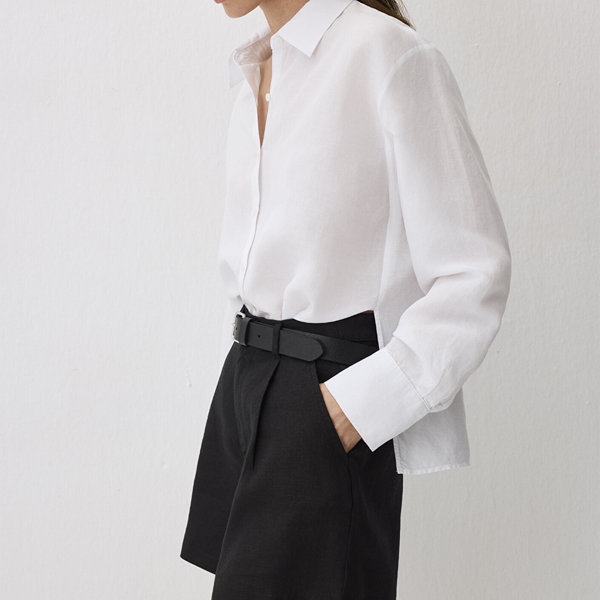 Mavi Beyaz Tencel TM Lyocell Karışımlı Gömlek Loose Fit / Bol Rahat Kesim 1211130-620