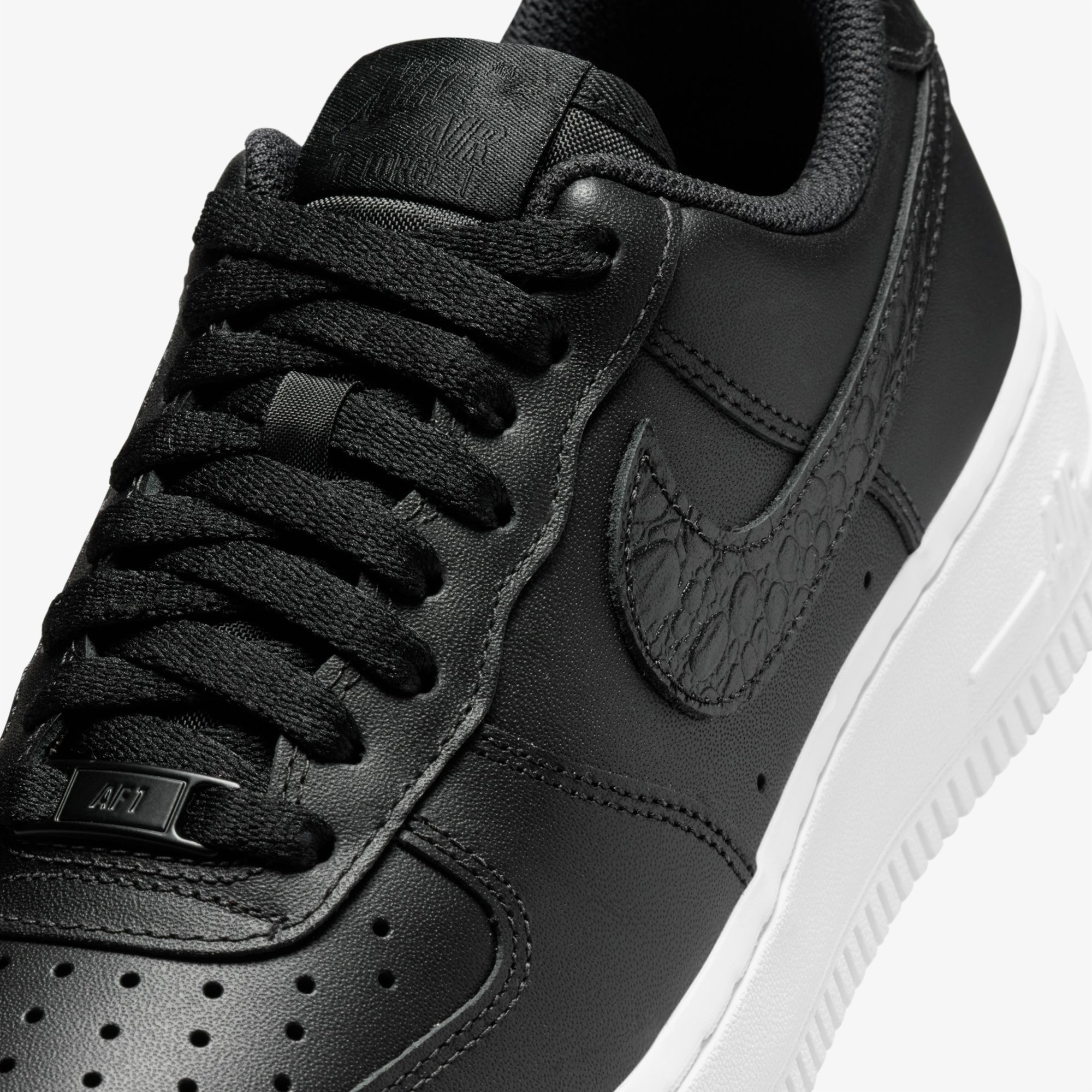 Nike Air Force 1 '07 SE Kadın Siyah Spor Ayakkabı