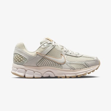 Nike Zoom Vomero 5 Kadın Krem Rengi Spor Ayakkabı