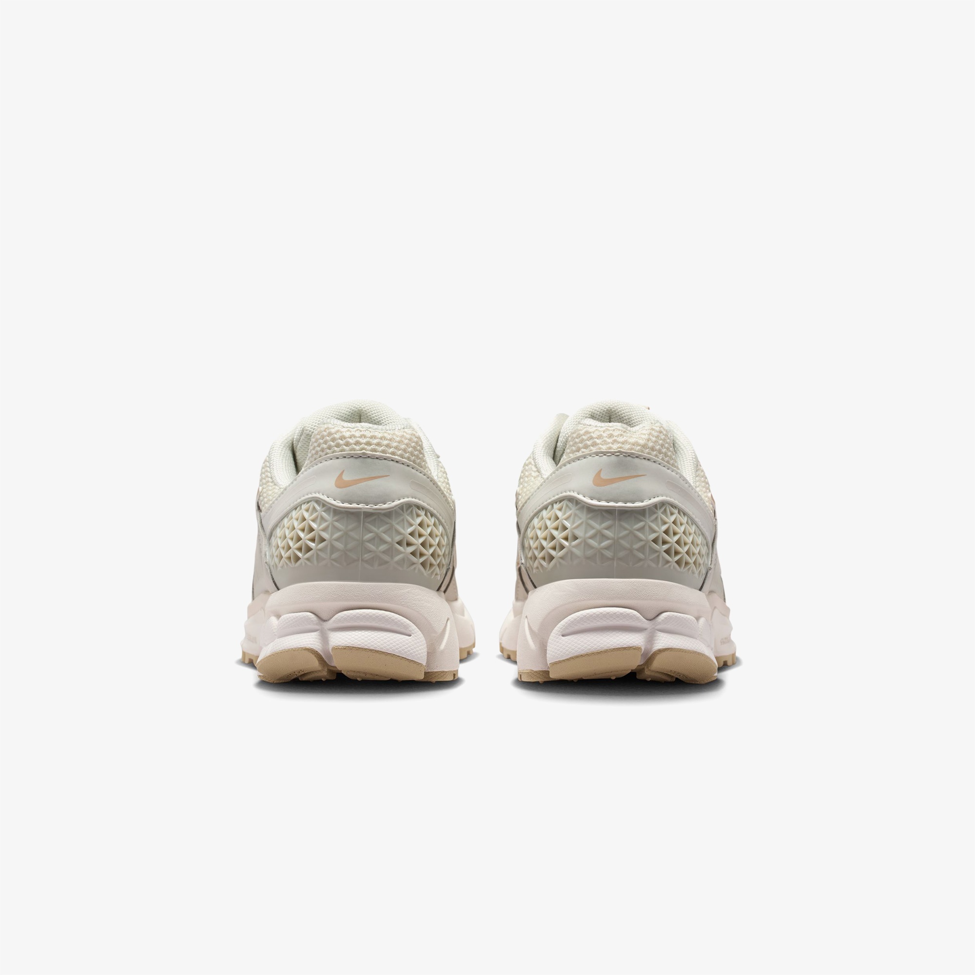 Nike Zoom Vomero 5 Kadın Krem Rengi Spor Ayakkabı