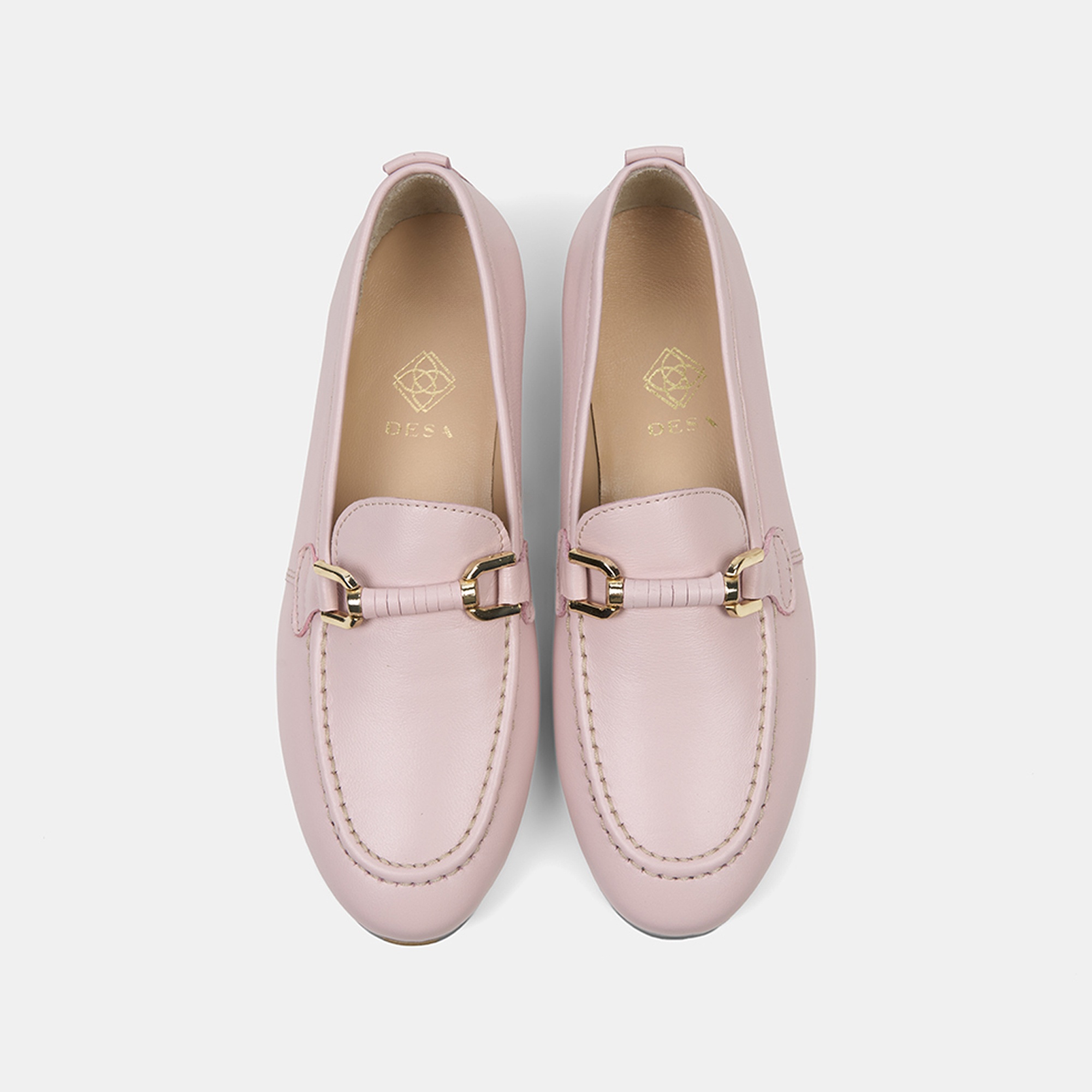 Kadın Pembe Metal Gold Toka Aksesuarlı Deri Loafer