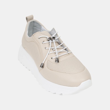  Kadın Kırık Beyaz Lastik Bağcıklı Dolgu Topuklu Deri Sneaker