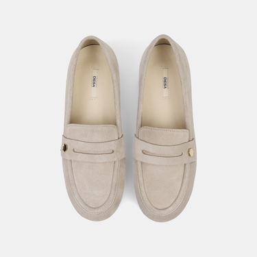  Kadın Bej Metal Detaylı Süet Loafer